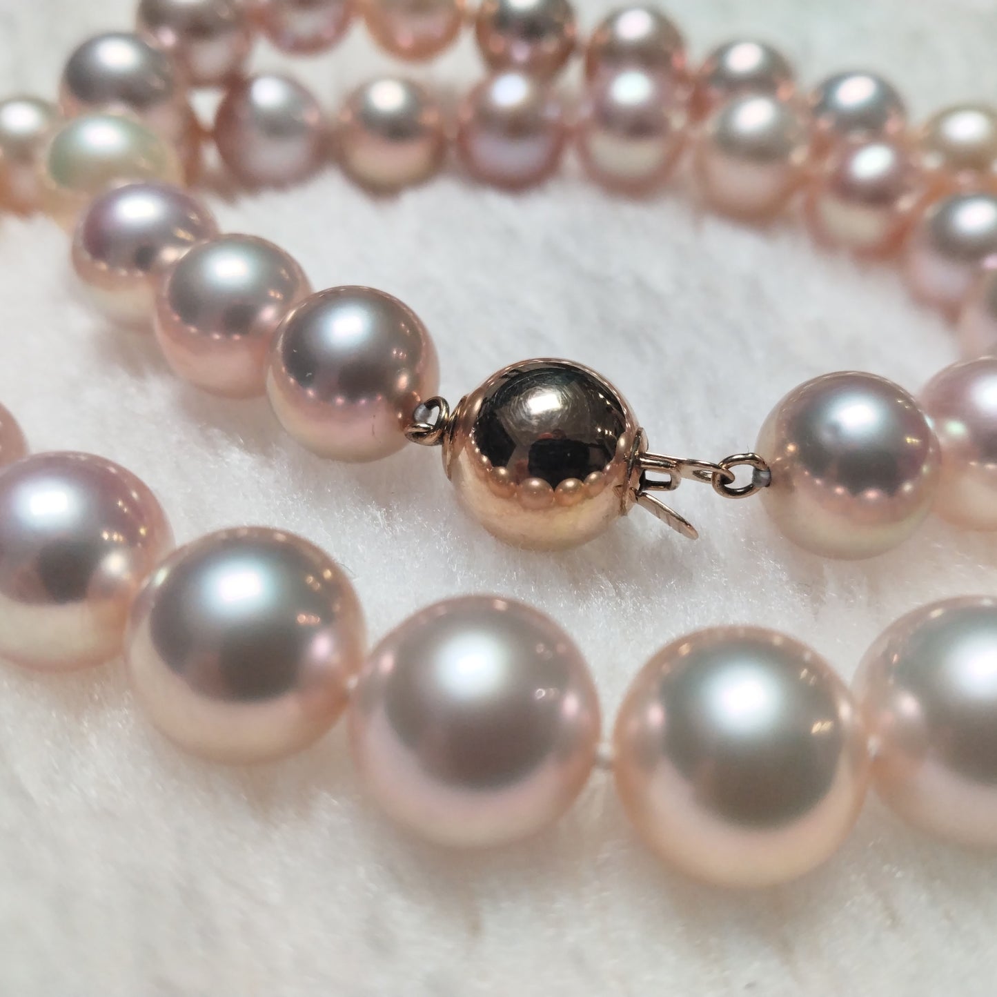 Amazing natural color FW pearl necklace round 10mm 14k gold clasp