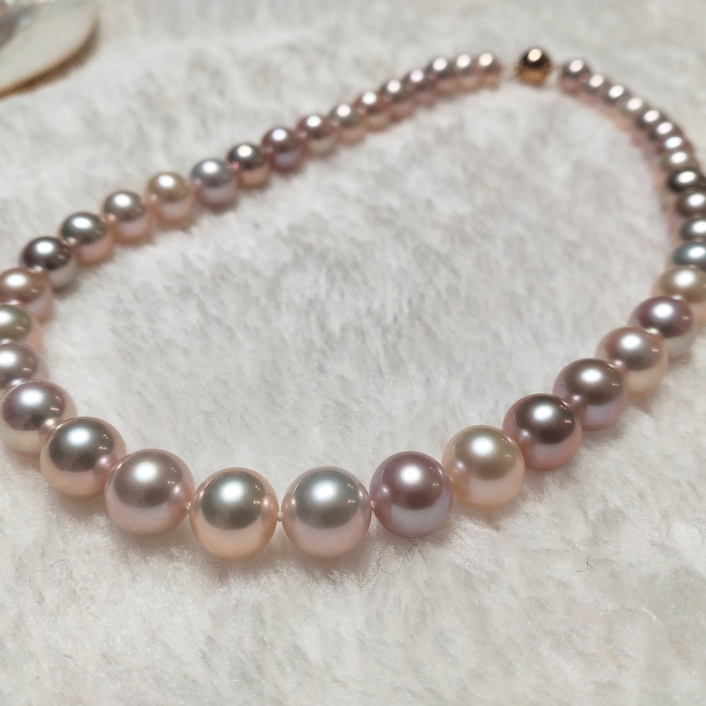 Amazing natural color FW pearl necklace round 10mm 14k gold clasp