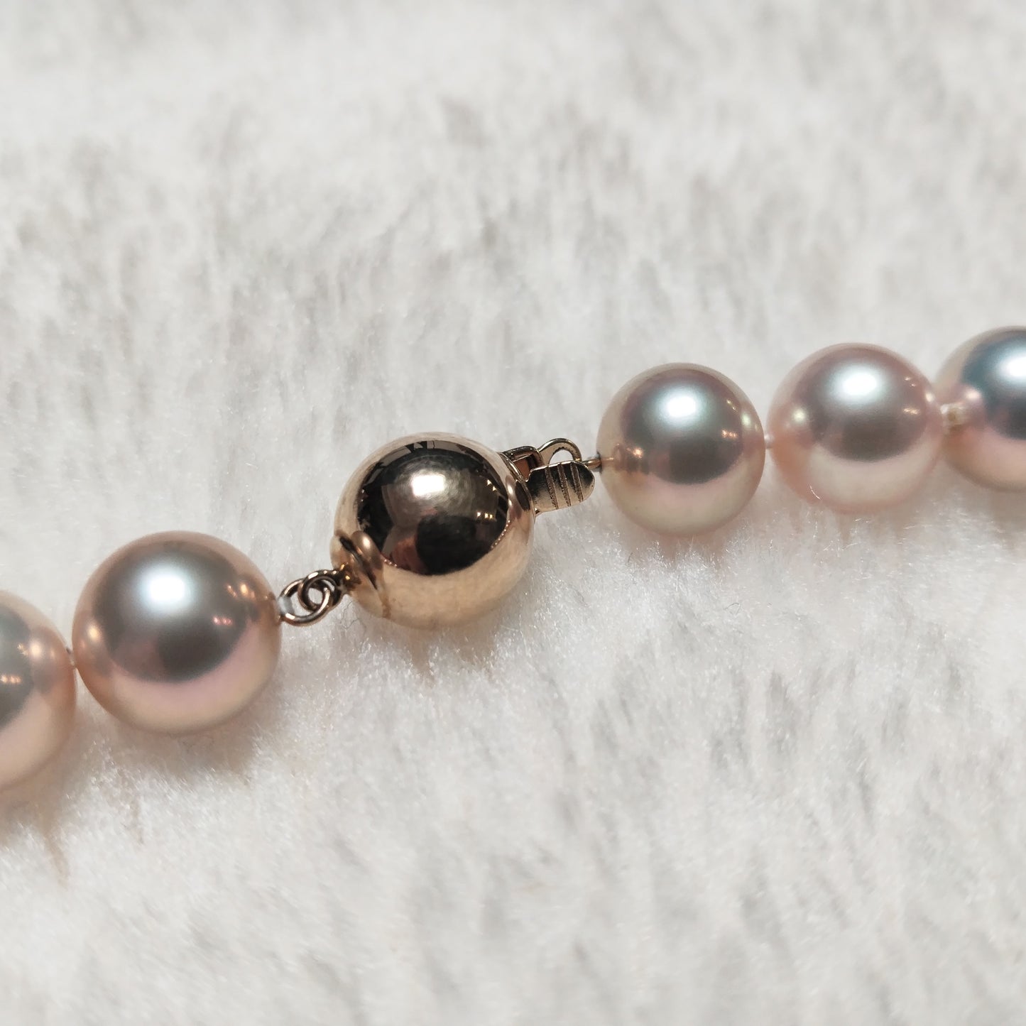 Amazing natural color FW pearl necklace round 10mm 14k gold clasp