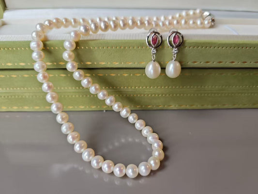 fine 7-8mm white near round freshwater pearl sets necklace  & sterling silver dangle earring