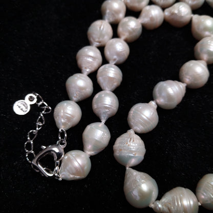 Baroque rice 10-11*11-13mm white natural pearl necklace