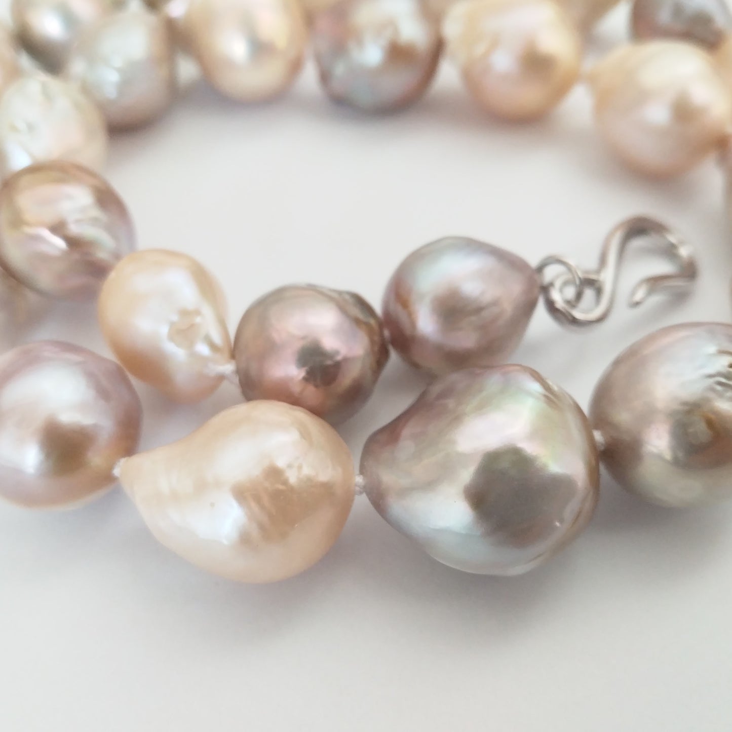 Gorgeous 12-16mm Natural Nucleated Baroque Pearl Necklace choker 17"